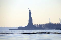 01-5 Statue Of Liberty From Battery Park In New York Financial District.jpg